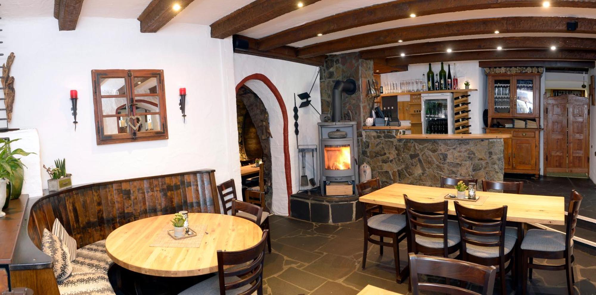 Wein- Und Gaestehaus M. Bai Мезеніх Екстер'єр фото